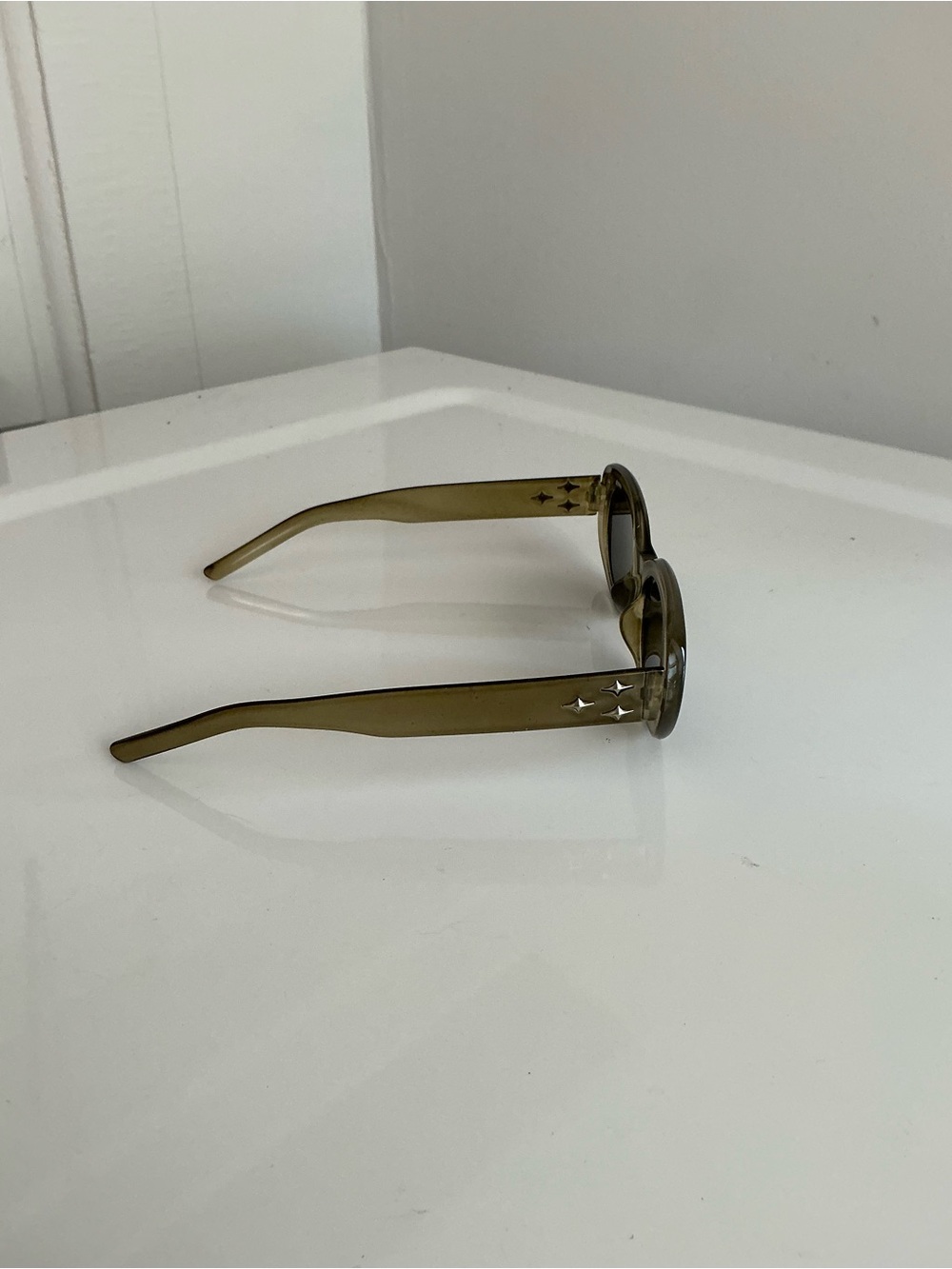 Olive Green Oval Women's Sunglasses - Unbranded